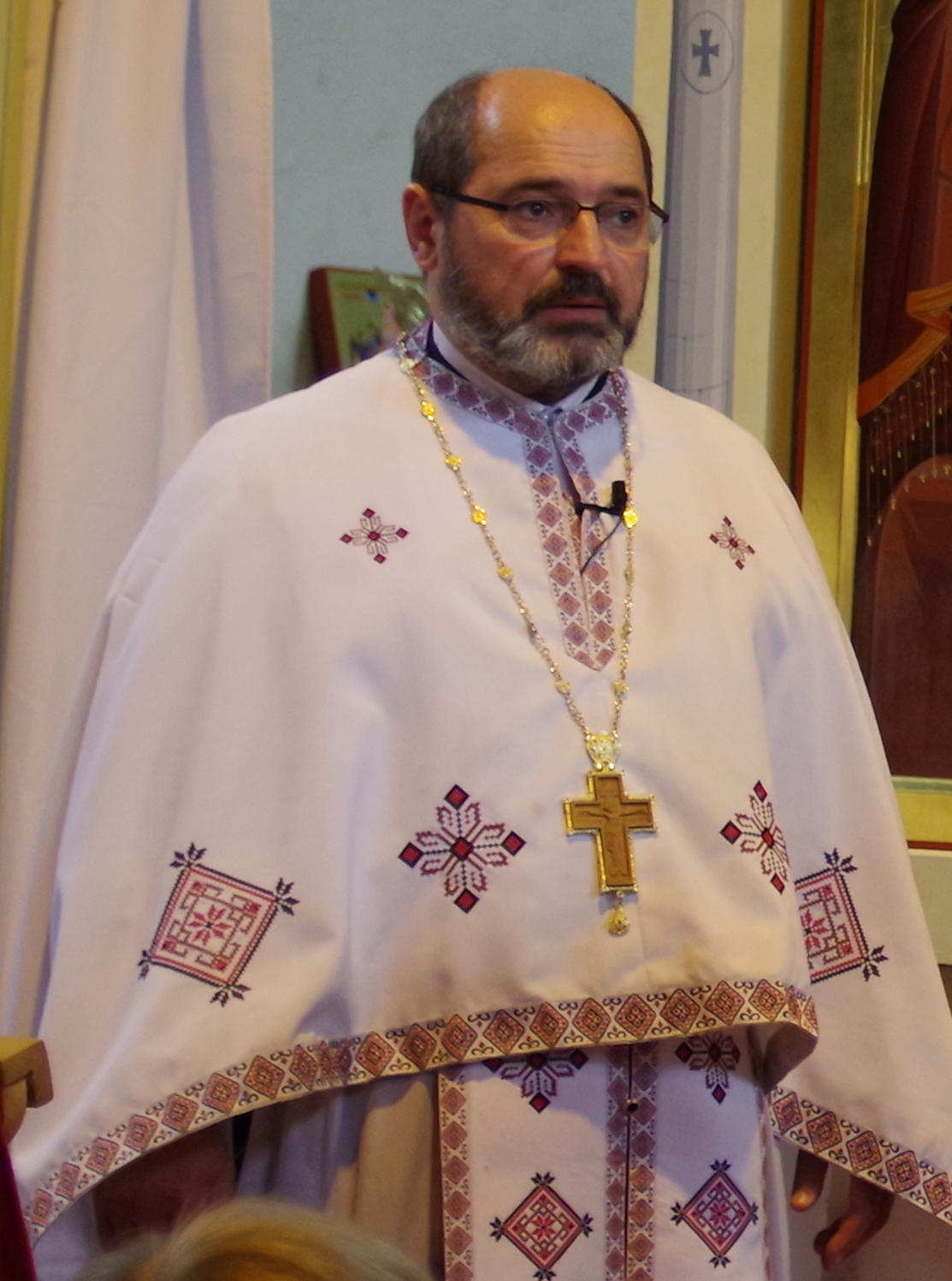 Pr. Aron Bucur Preot paroh